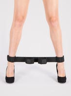 Bondage Boutique Spreizstange mit Hand- und Fussfesseln