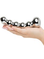Desire Luxury Beaded Stainless Steel Dildo hand liegend