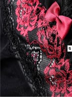 Tulia Kollektion von Obsessive Spitze Closeup Amorana