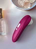 Womanizer Pro​ stimulateur clitoridien Vibrant Pink