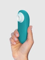 Womanizer Starlet 3 Türkis in der Hand Amorana